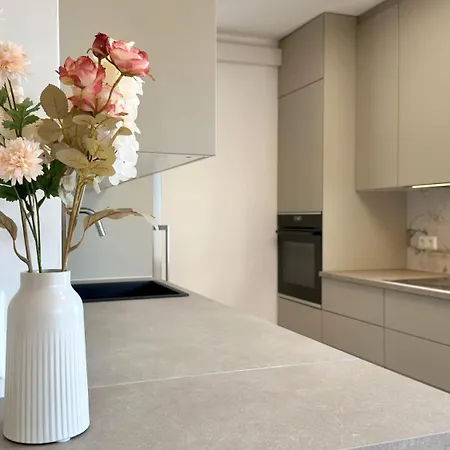 Apartamento Reuscher, Trier-newel *