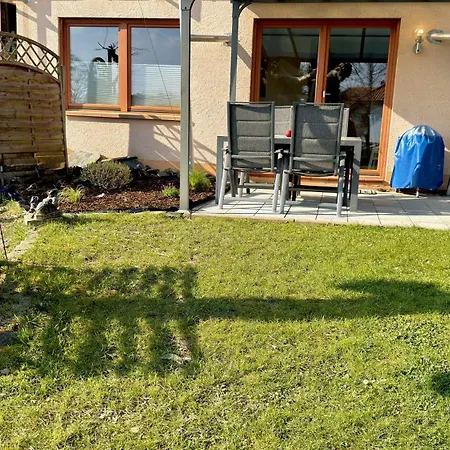Reuscher, Trier-newel Apartman