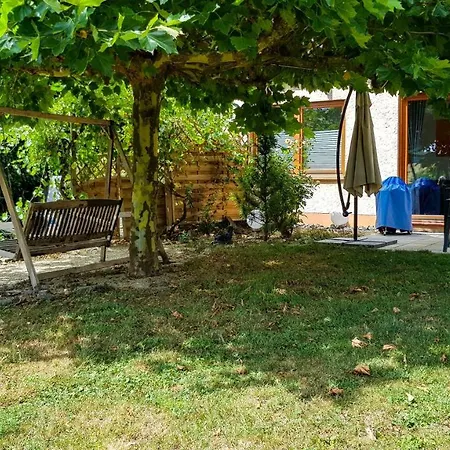 Apartman Reuscher, Trier-newel