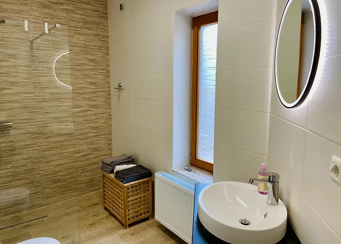 Reuscher, Trier-newel 公寓 *