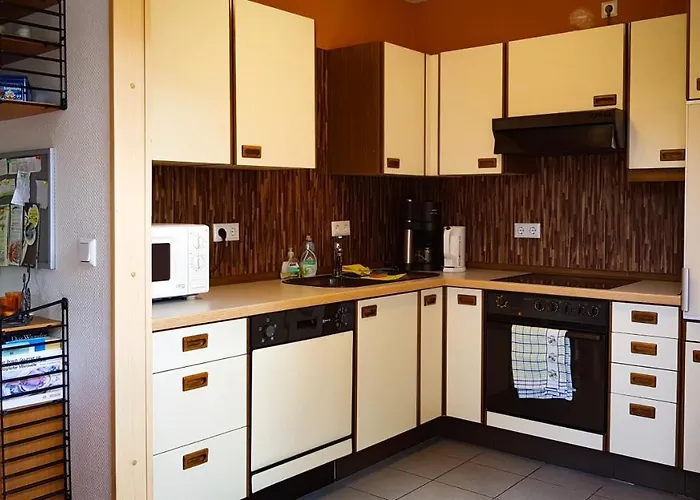 Reuscher, Trier-newel Apartamento